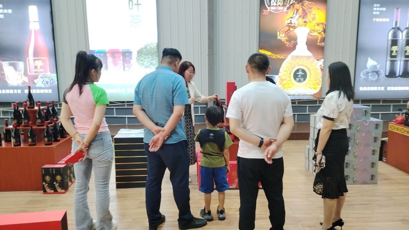 如何選擇高品質(zhì)的桑葚酒？